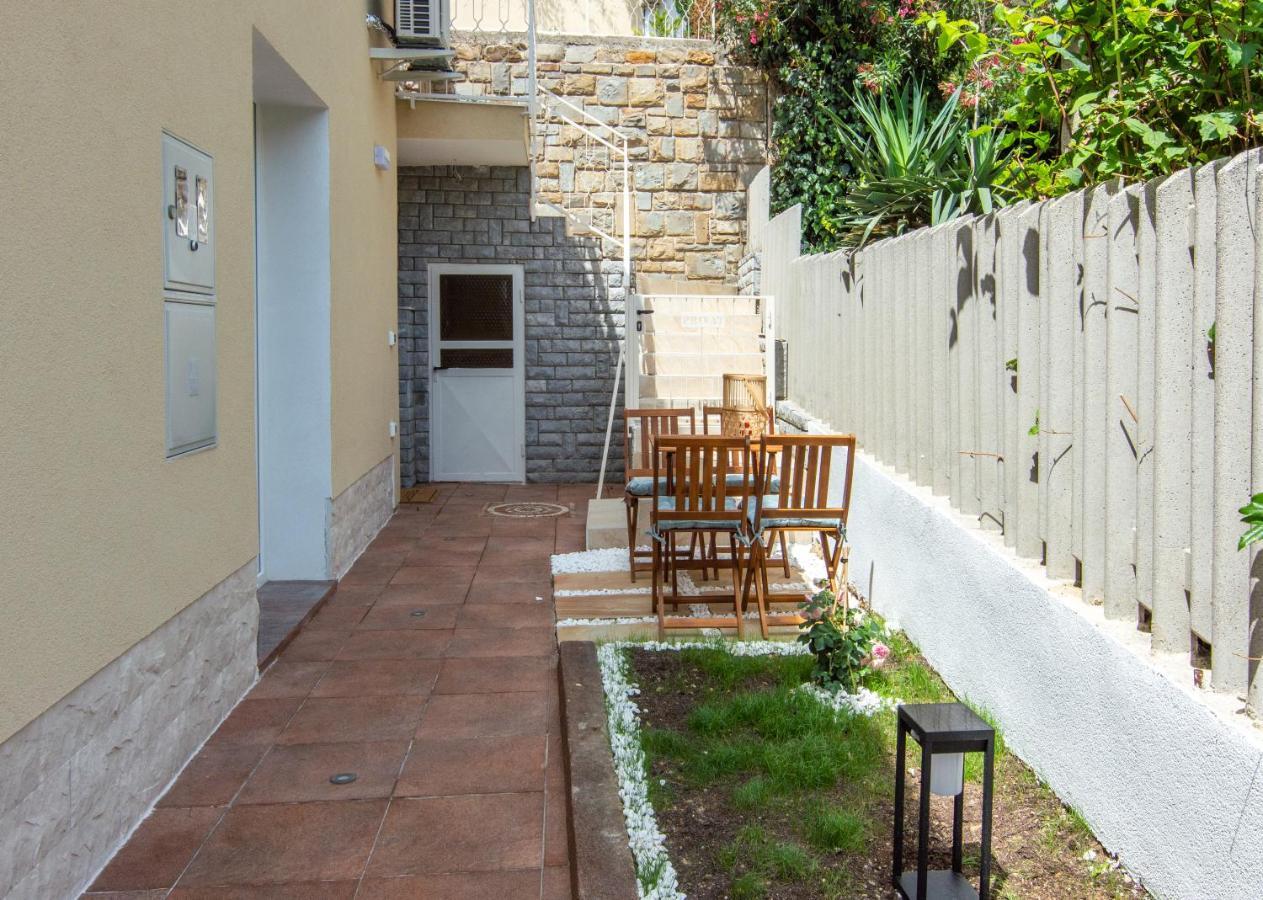 The Rose Garden Apartments Portorož Eksteriør billede